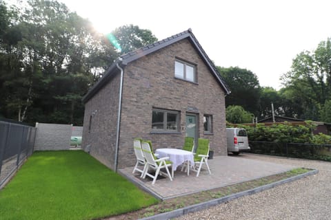 Stefjes Holiday Home House in Dilsen-Stokkem
