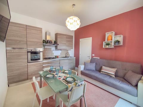 Casa Chiara in centro con corte privata Apartment in San Benedetto del Tronto