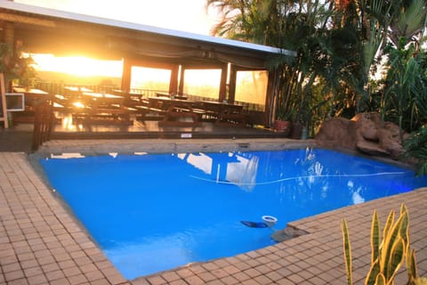 Food and drinks, Swimming pool