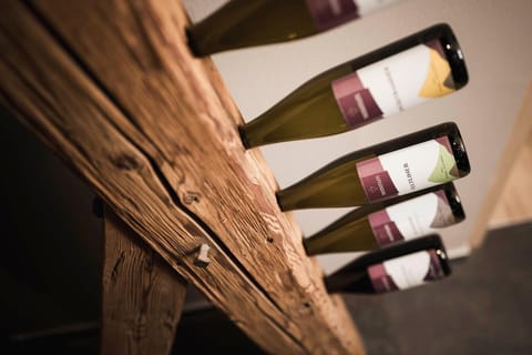 Banquet/Function facilities, Decorative detail, Shopping Area