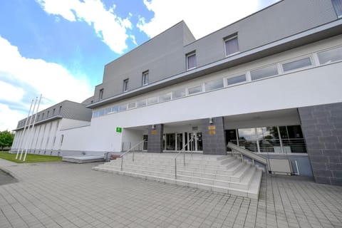 Property building, Facade/entrance
