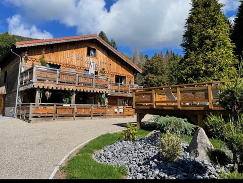 Chalet le Bô & Spa Chalet in Vosges