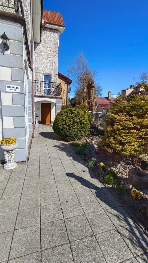 Property building, Spring