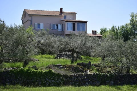 Facade/entrance, On site