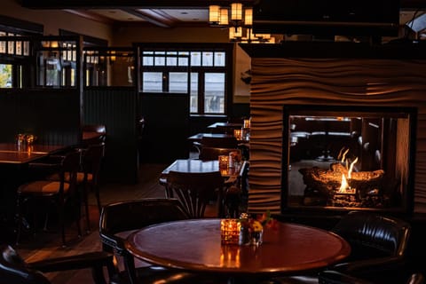 Salt Spring Inn Inn in Salt Spring Island