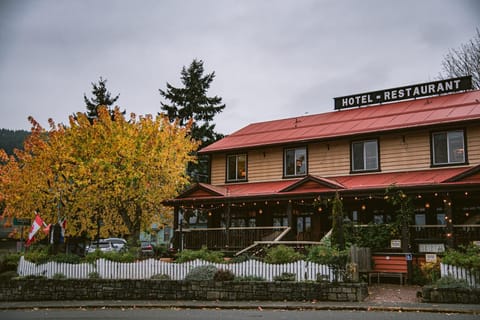 Salt Spring Inn Inn in Salt Spring Island