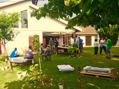 Spring, Day, People, Summer, BBQ facilities, Garden, Balcony/Terrace, On site, Garden view, Sunset, children