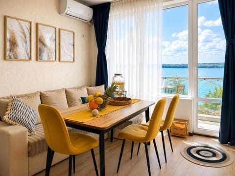 Living room, Seating area, Dining area, Sea view