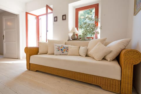 Balcony/Terrace, Living room