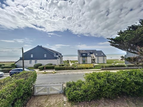 Maison de vacances à 20m de la plage, jardin clos, Wi-Fi, idéale famille - FR-1-361-163 House in Jullouville