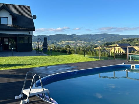 Mountain view, Pool view, Swimming pool