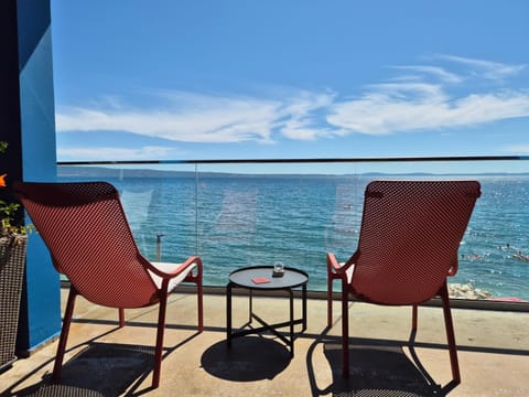 View (from property/room), Seating area, Sea view