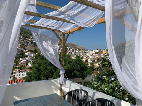 Patio, Balcony/Terrace, Balcony/Terrace