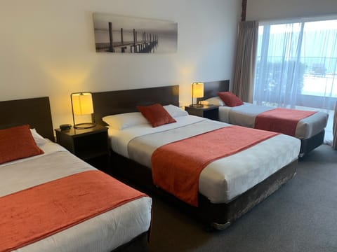 Bed, Bedroom, Family