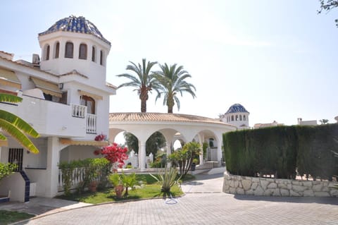 Facade/entrance, Landmark view