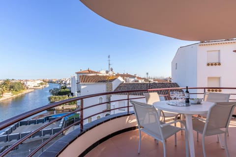 Balcony/Terrace, City view