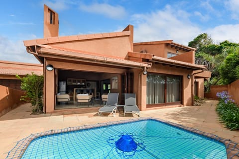 Patio, Seating area, Garden view, Swimming pool, Entertainment