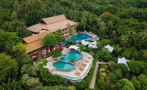 Property building, Swimming pool