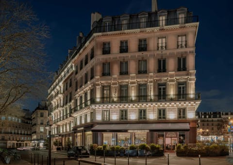 Property building, Patio, Facade/entrance, Night