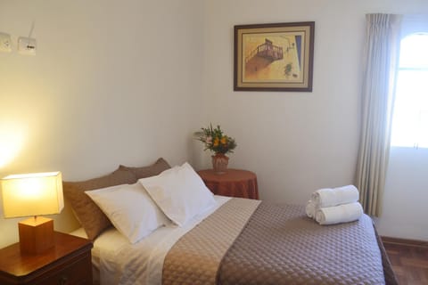 Nearby landmark, Staff, Bed, TV and multimedia, Bedroom, City view, Continental breakfast, Sunrise, Family, Quiet street view, locker, safe, towels, wardrobe