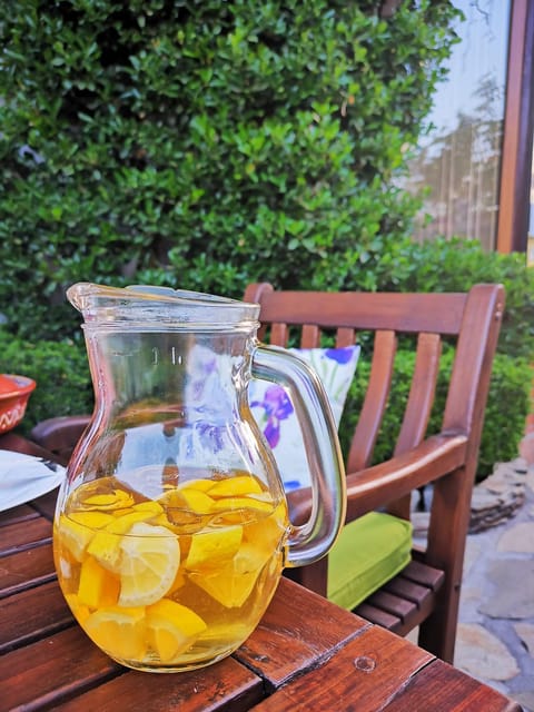 Patio, Drinks, Alcoholic drinks, Internal: Not applicable to any particular room