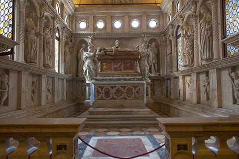 Holiday home Ruzmarin House in Trogir