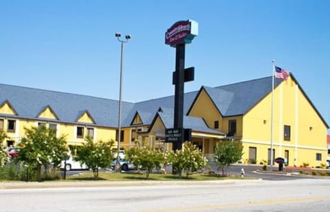 Property building, Day