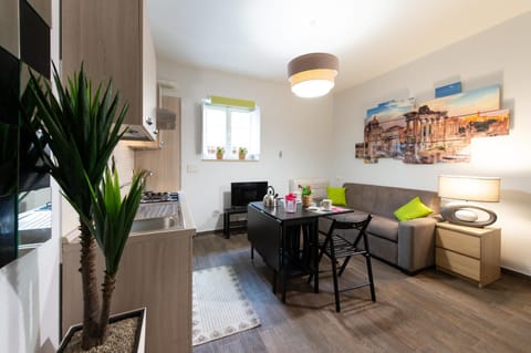 Living room, Dining area