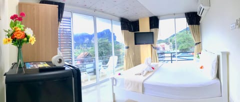 Balcony/Terrace, Photo of the whole room, Bedroom