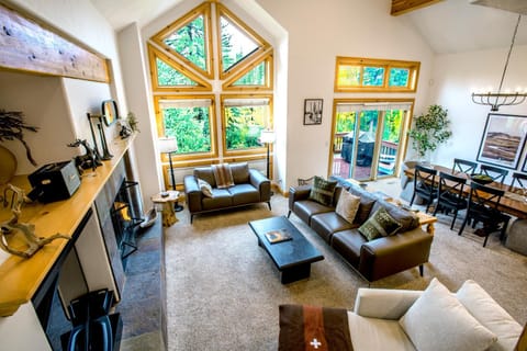 Timber Lake 341 House in Fraser