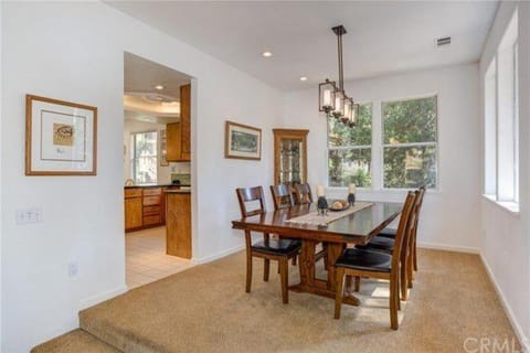 Pine Arbor Retreat House in Yosemite Park Way