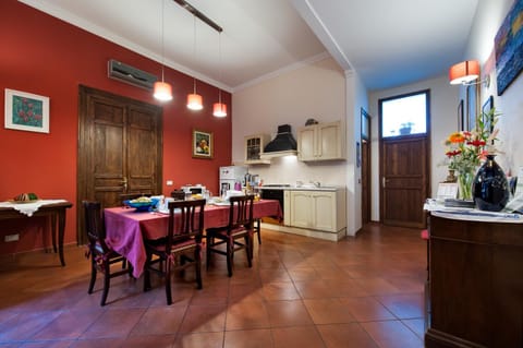 Restaurant/places to eat, Dining area, Internal: Not applicable to any particular room
