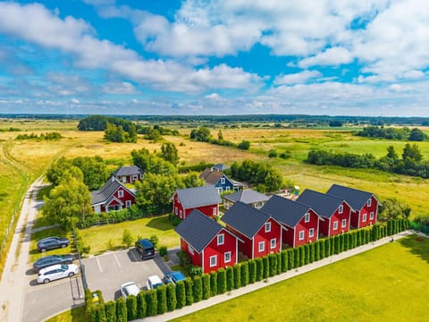 Property building, Day, Neighbourhood, Natural landscape, Bird's eye view, Location
