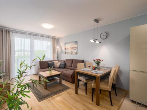 Living room, Photo of the whole room, Dining area