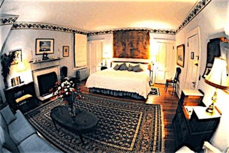 Whistler's Inn Bed and Breakfast in Lenox