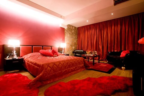 Photo of the whole room, Decorative detail, Bedroom