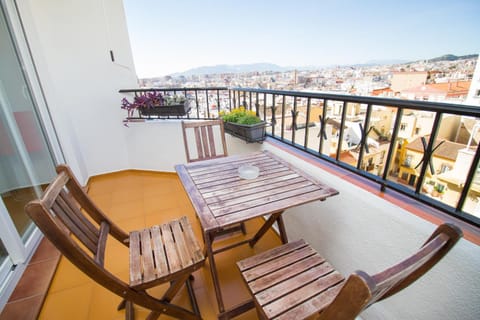 Property building, Balcony/Terrace, City view