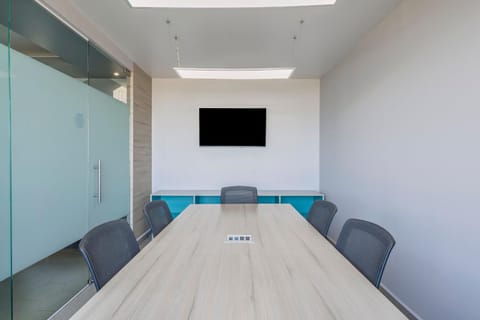 Meeting/conference room