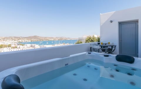 Patio, Hot Tub, Balcony/Terrace, On site, Sea view