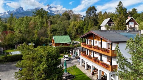 Property building, Natural landscape, Bird's eye view, Mountain view