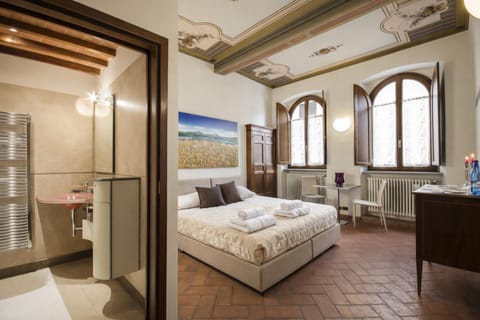 La Corte Del Re Suite & Rooms Arezzo Bed and Breakfast in Arezzo