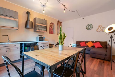 Kitchen or kitchenette, Living room, Dining area