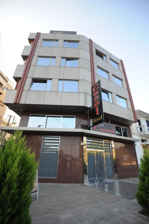 Property building, Nightclub / DJ, Lobby or reception, Sea view, Street view