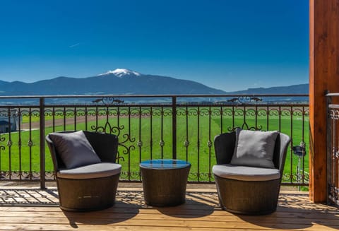 View (from property/room), Balcony/Terrace