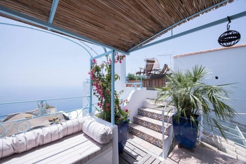 Balcony/Terrace, Balcony/Terrace