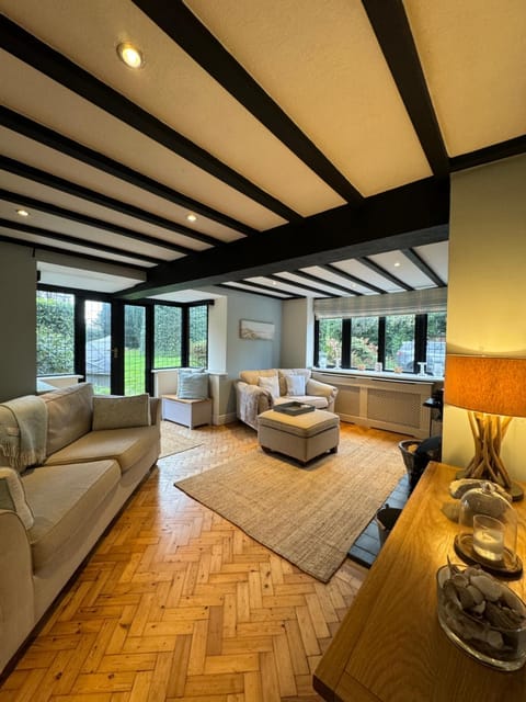 Thornton House Private Country House Thornton Hough Entire House sleeps 6 House in Wirral