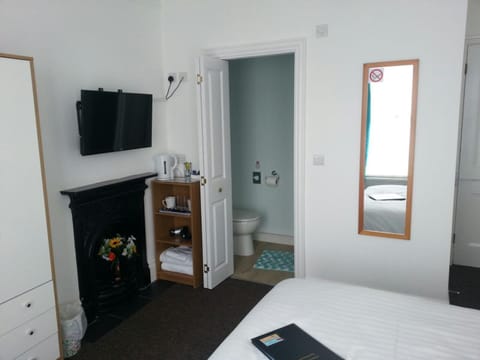 Victoria Villa Guesthouse Bed and Breakfast in Clacton-on-Sea