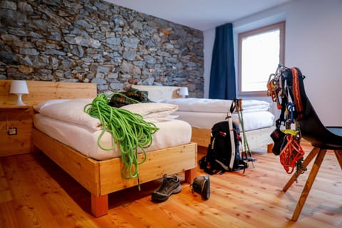 Bed&Bike Tremola San Gottardo Hotel in Airolo
