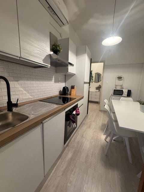 Kitchen or kitchenette, kitchen