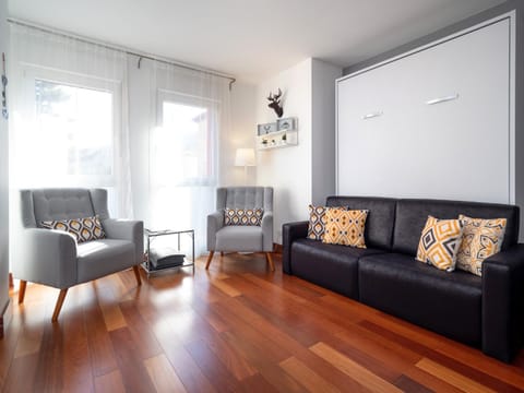 Living room, Lounge or bar, Seating area